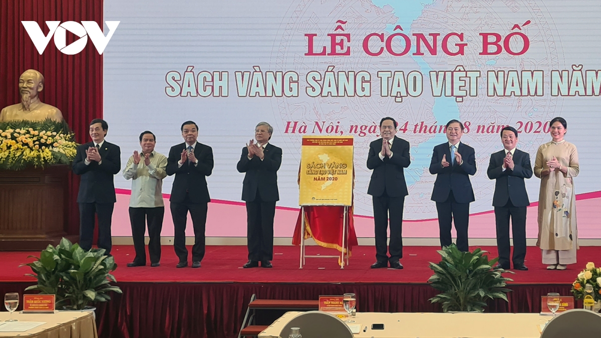 Vinh danh sáng tạo khoa học tiêu biểu trong phòng chống Covid-19